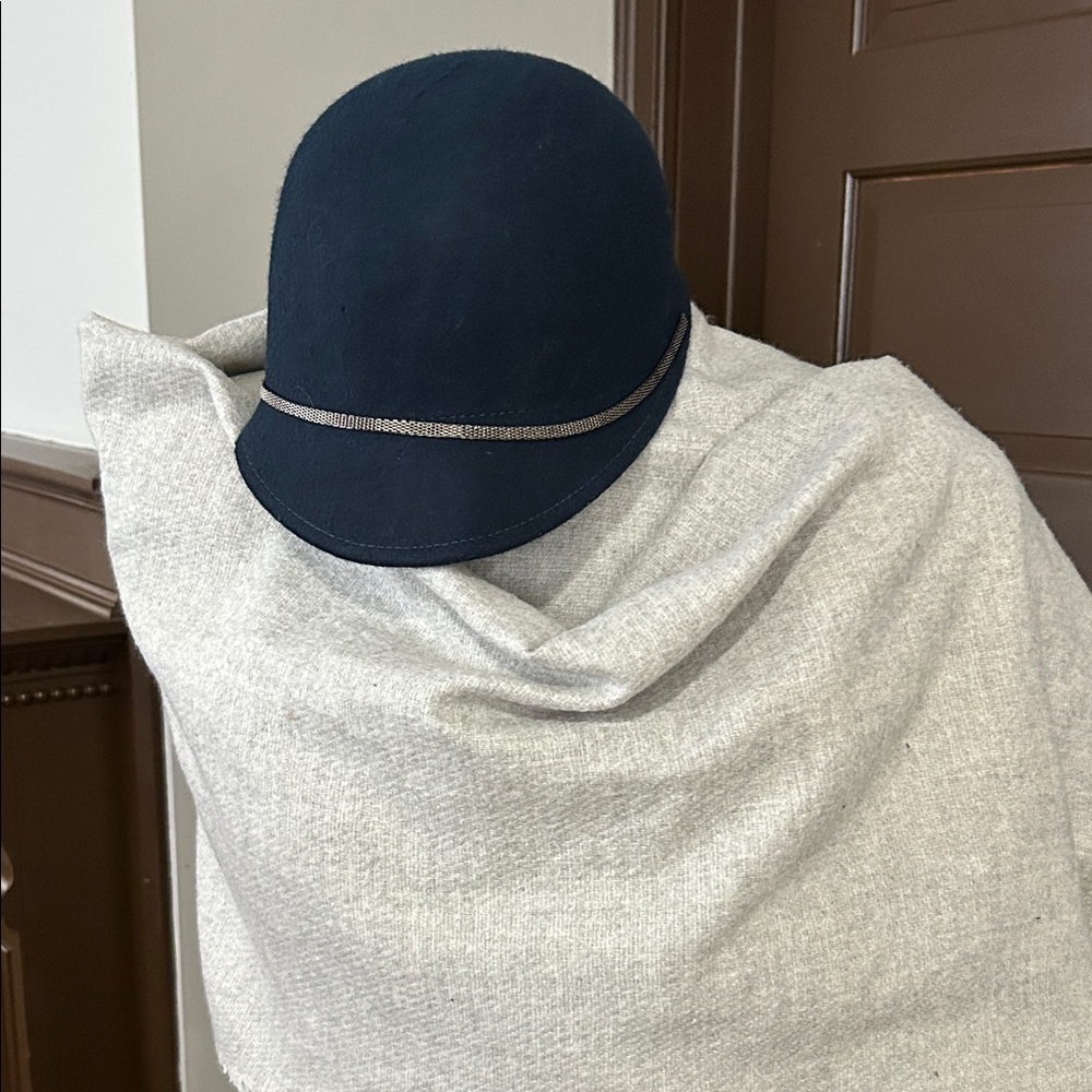 Chic Dark Blue Hat with Subtle Gray Band